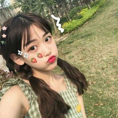 聪明的金发美女
